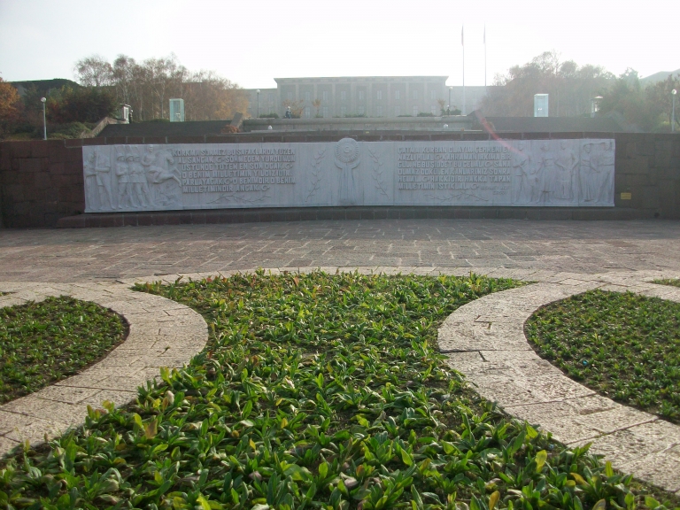 Denkmal für Architekt Clemens Holzmeister in Ankara